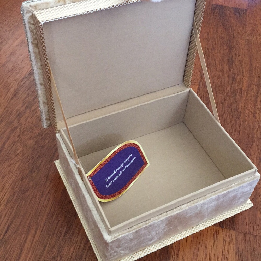 Photo Box - NWT - Picture 3 of 6